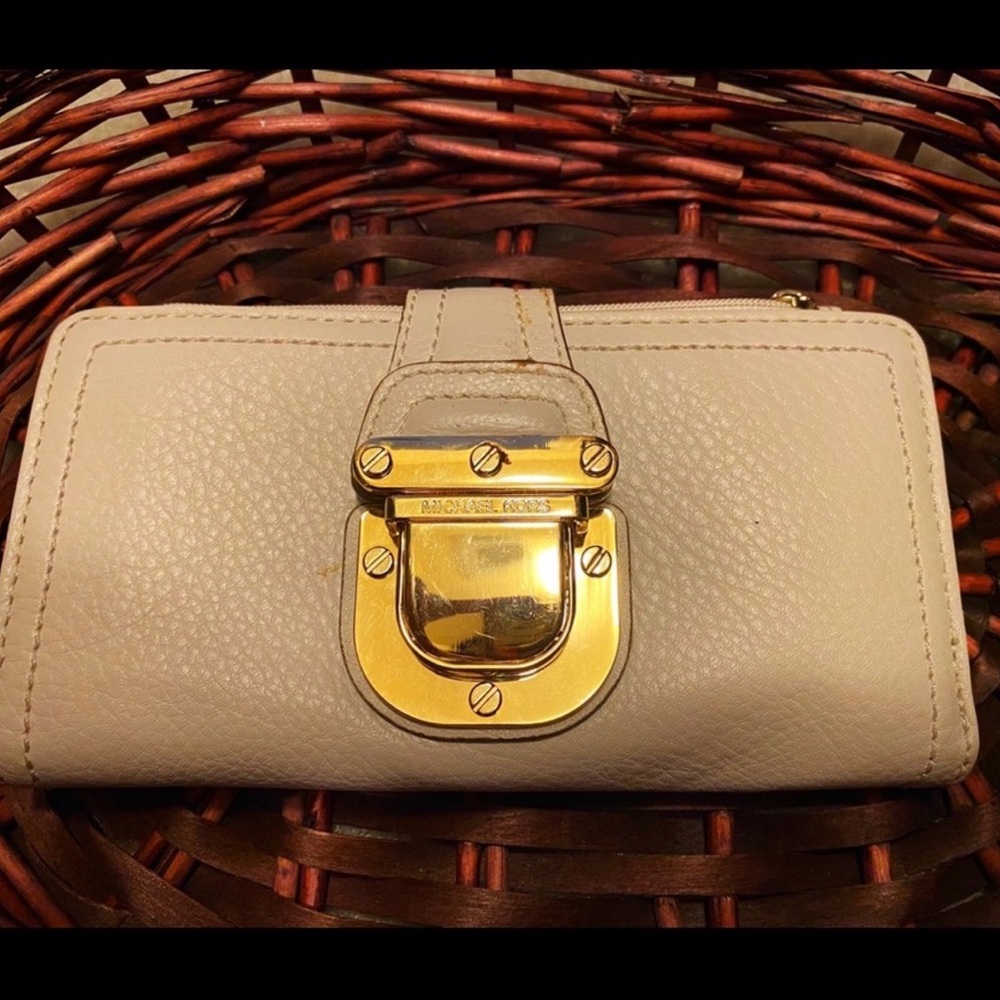 Michael Kors Cream Leather Wallet with Gold-Tone Lock